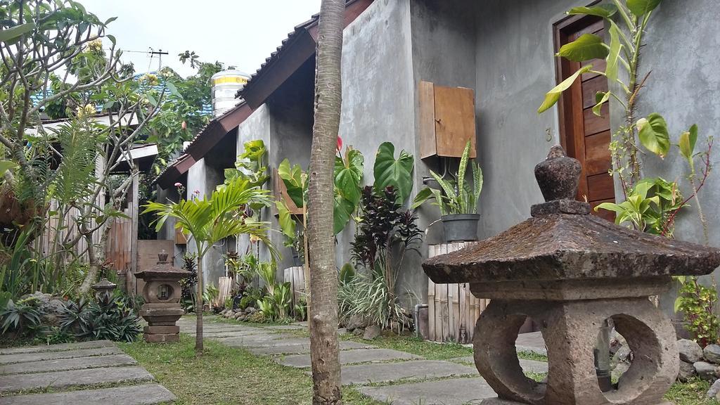 Made Oka Homestay And Warung Munduk エクステリア 写真