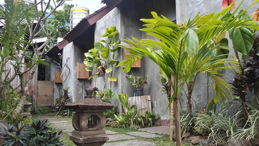 Made Oka Homestay And Warung Munduk エクステリア 写真